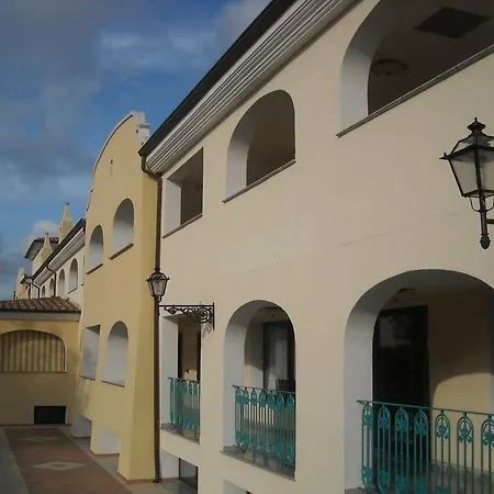 Il Borgo מלון דירות